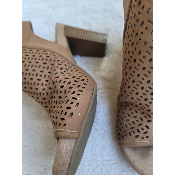 Giani Bernini Josieyy Memory Foam Shooties - Picture 7 of 16